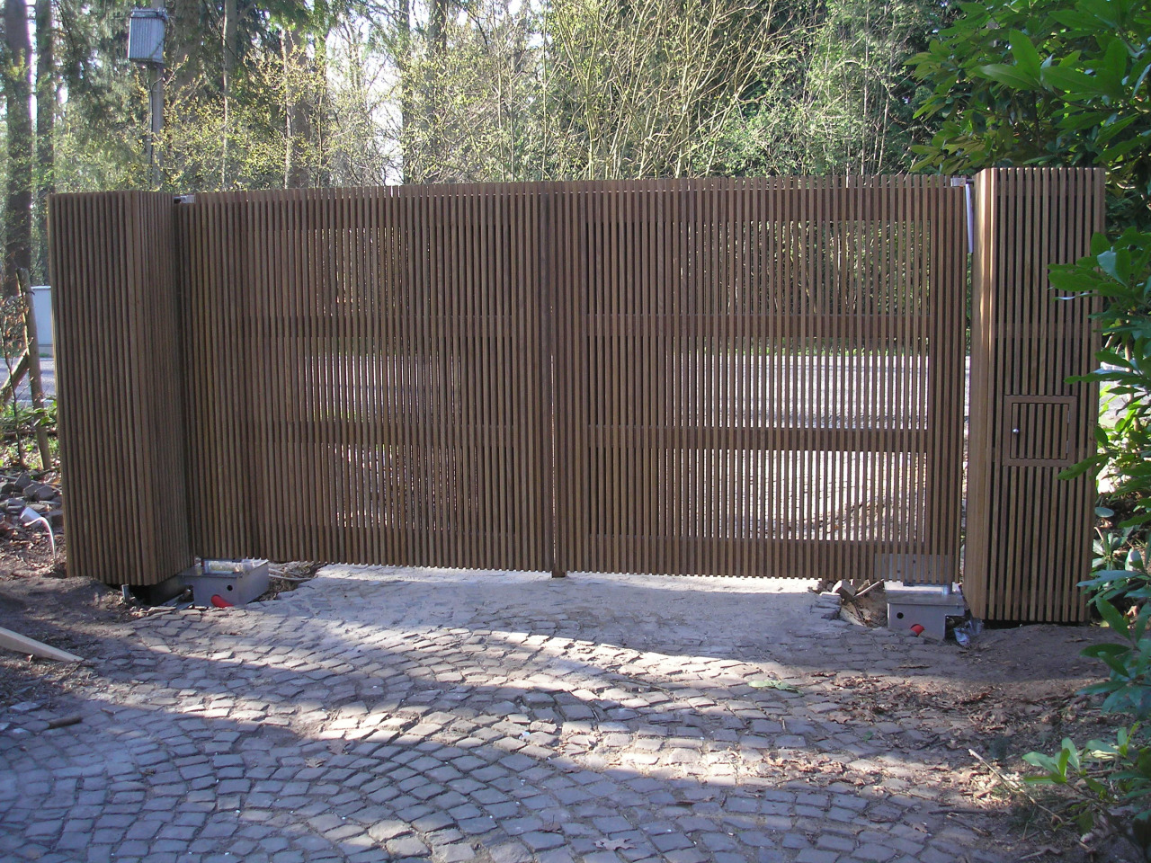 Strakke Moderne Houten Poort