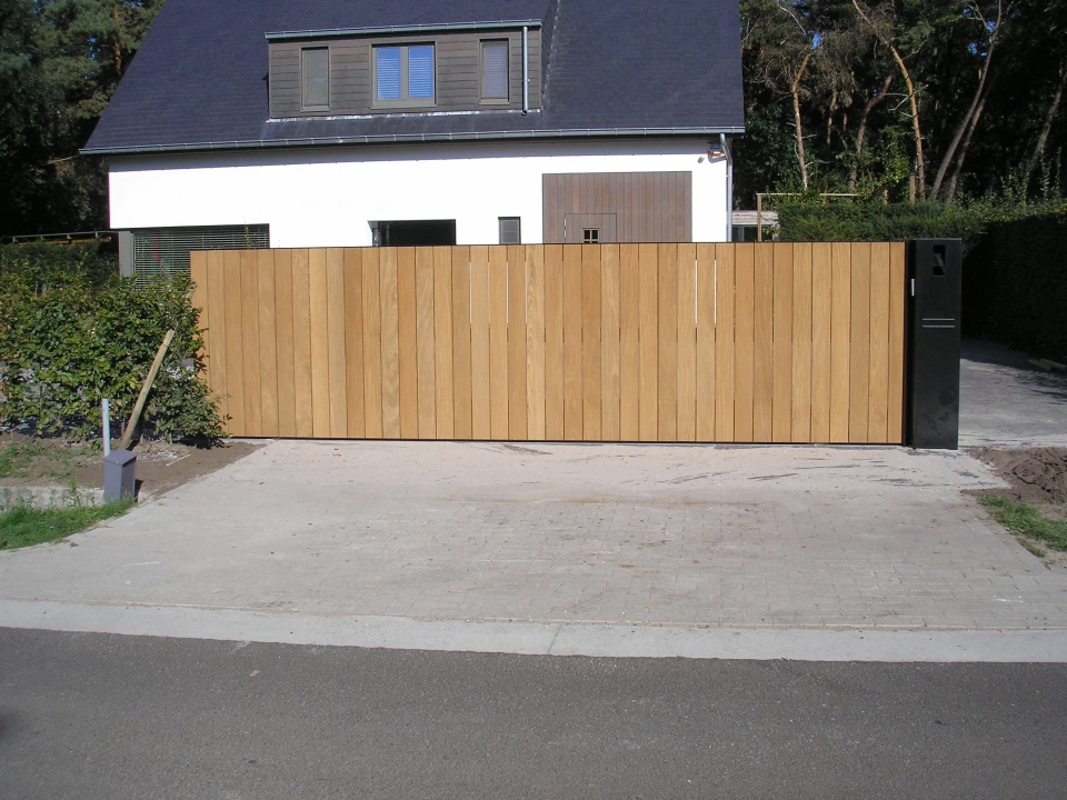 Strakke schuifpoort Retie