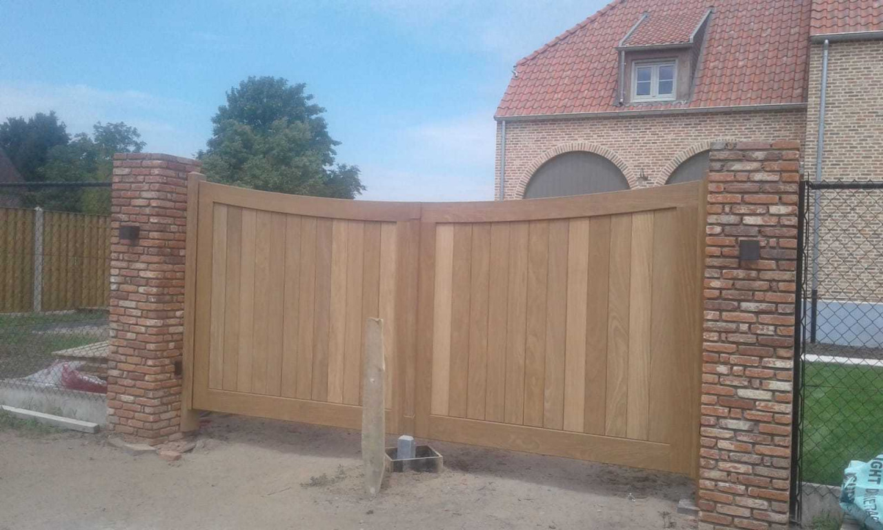 Houten Poort Balen