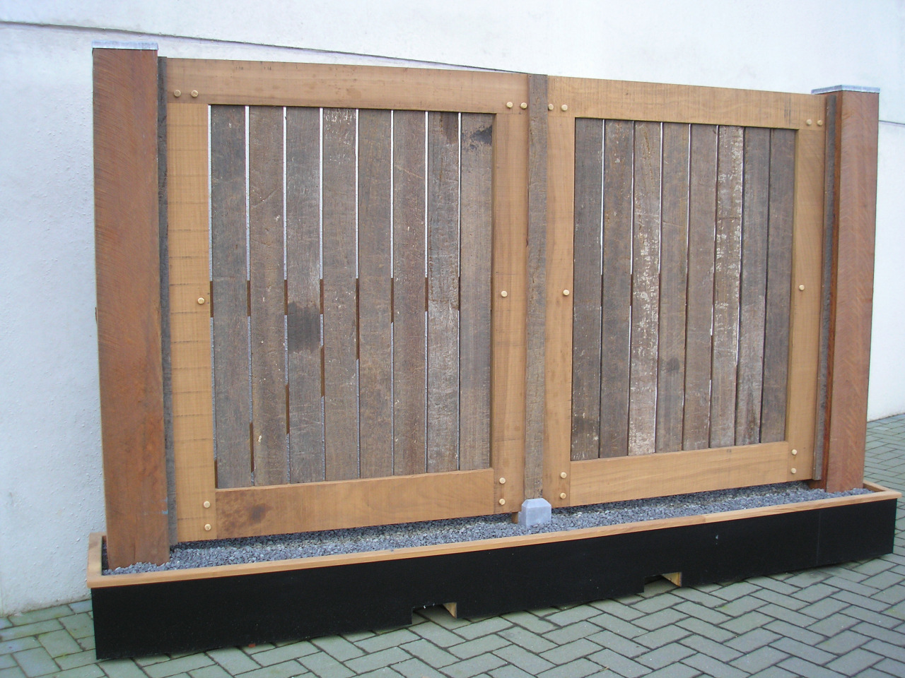 Robuuste Poort In Retro Uitvoering