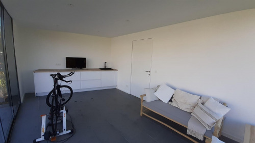 Zwart Gebrand Hout Bijgebouw