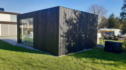 Zwart Gebrand Hout Bijgebouw3