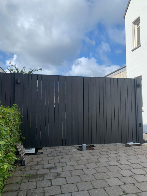 Zwarte Geoliede Poort Dessel
