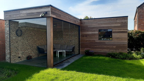 Landelijk Houten Bijgebouw Met Stenen Muur