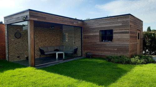 Landelijk Houten Bijgebouw Vouwwand