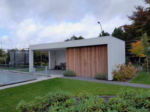 Strak Poolhouse