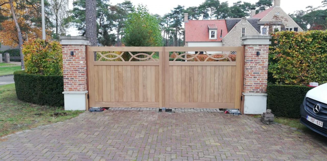 Speciale Houten Poort Afrormosia