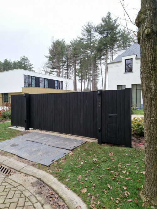 Zelfdragende Schuifpoort Zwart Hout
