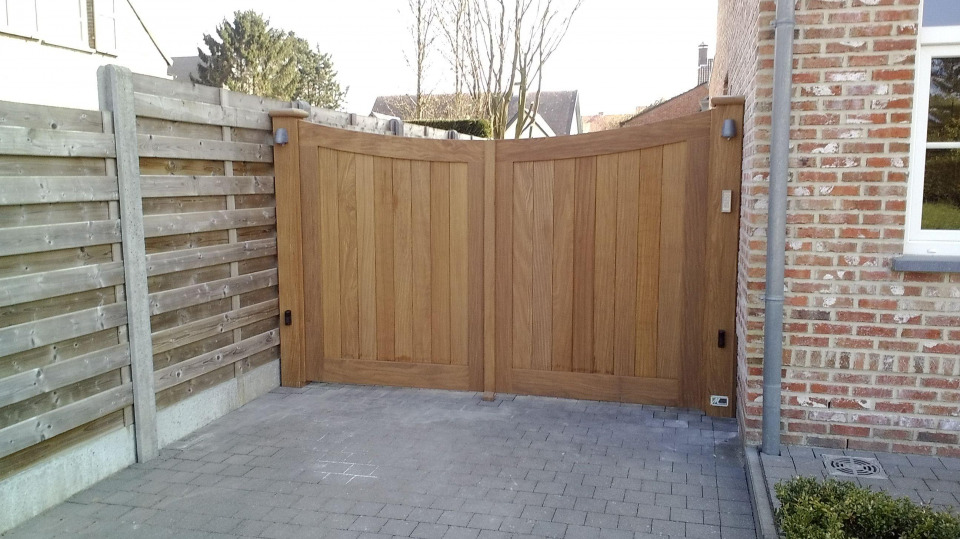 Afrormosia Poort Gebogen 2
