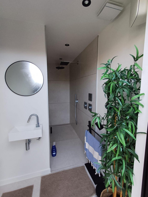 Modern Bijgebouw Met Mato Aluminium Profiel 5