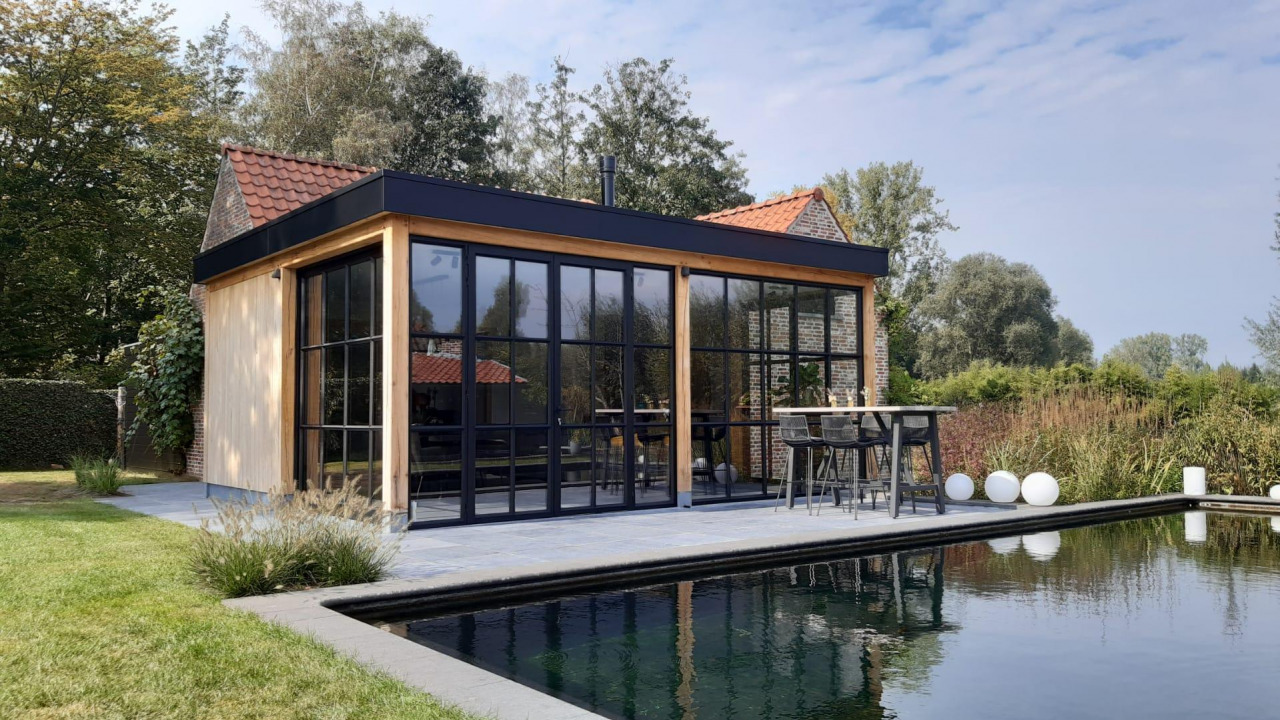 Tuinkamer Met Stalen Ramen