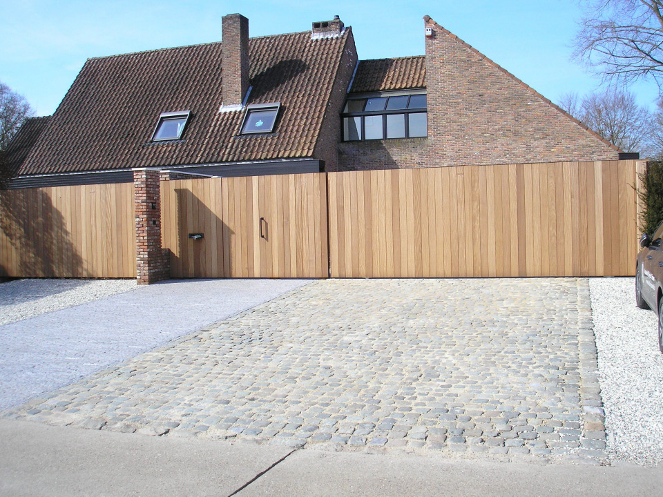 Moderne Schuifpoort